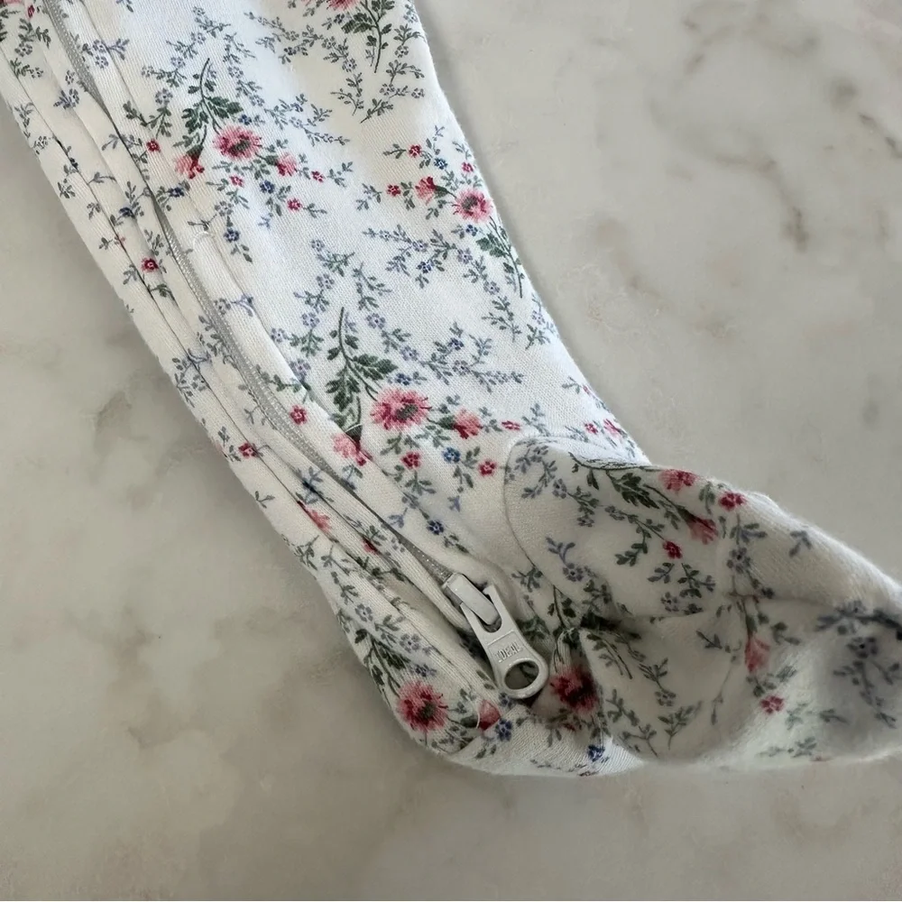 Ralph Lauren Baby Cotton Floral Footed Coverall/Onesie. Size 9M.